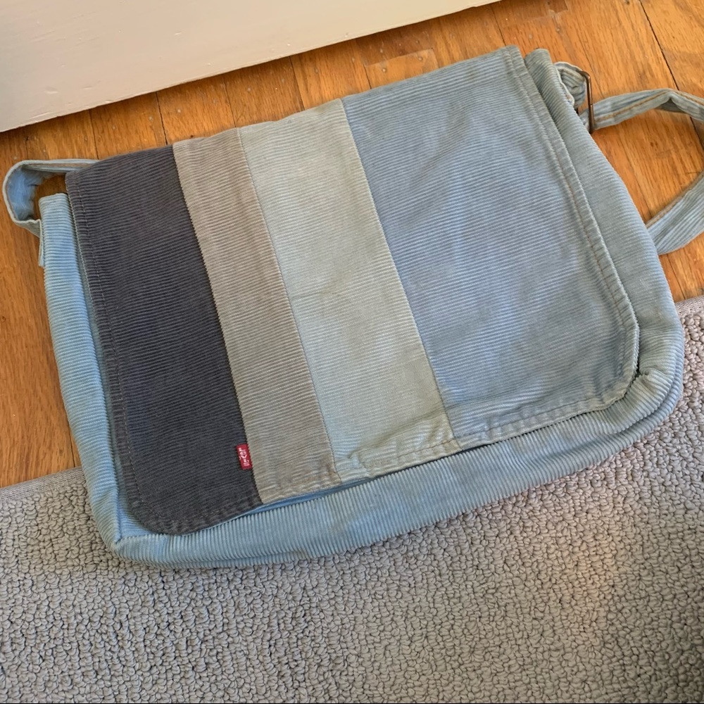 Vintage Levi’s corduroy messenger bag